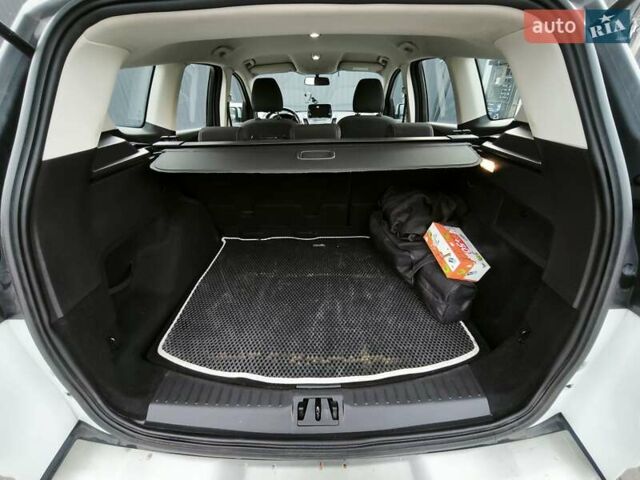 Белый Форд Куга, объемом двигателя 1.5 л и пробегом 180 тыс. км за 14400 $, фото 12 на Automoto.ua