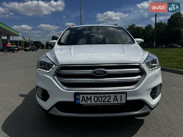Белый Форд Куга, объемом двигателя 2 л и пробегом 258 тыс. км за 18200 $, фото 14 на Automoto.ua