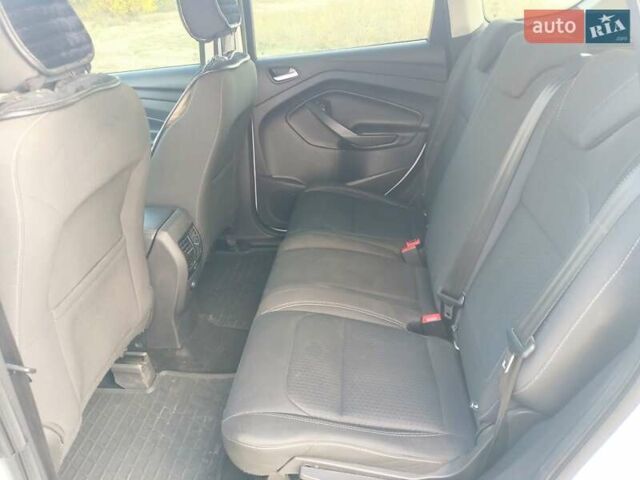 Білий Форд Куга, об'ємом двигуна 1.5 л та пробігом 138 тис. км за 17000 $, фото 12 на Automoto.ua