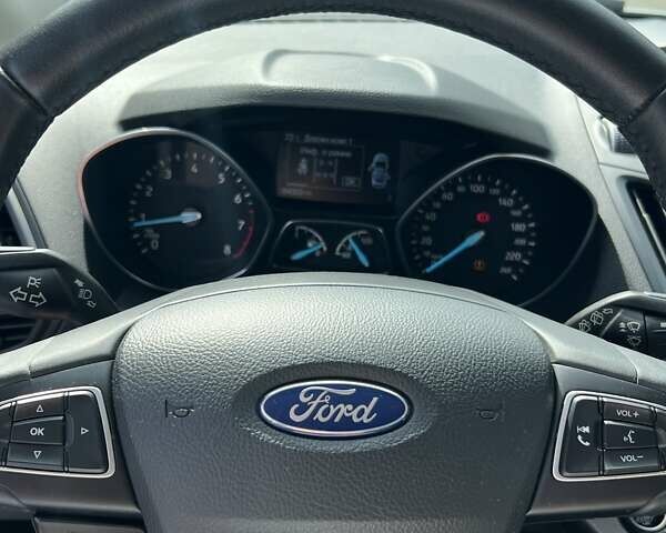 Форд Куга 2018 в Полтаве на Automoto.ua Белый Форд Куга, объемом двигателя 1.5 л и пробегом 64 тыс. км за 16990 $, фото 11 на Automoto.ua