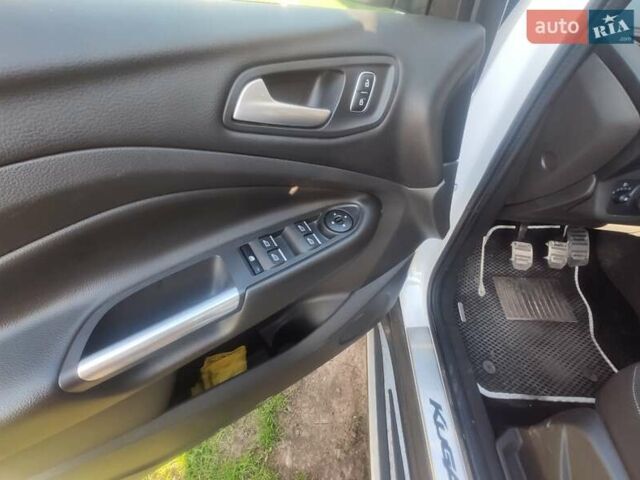 Белый Форд Куга, объемом двигателя 1.5 л и пробегом 180 тыс. км за 14400 $, фото 37 на Automoto.ua