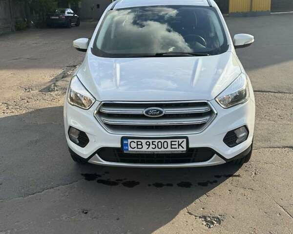 Білий Форд Куга, об'ємом двигуна 1.5 л та пробігом 116 тис. км за 17000 $, фото 25 на Automoto.ua