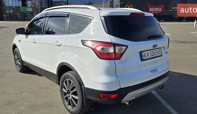 Білий Форд Куга, об'ємом двигуна 2 л та пробігом 180 тис. км за 18500 $, фото 18 на Automoto.ua