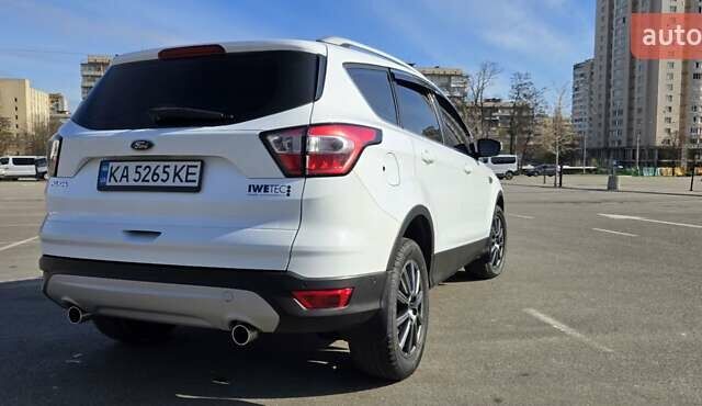 Білий Форд Куга, об'ємом двигуна 2 л та пробігом 180 тис. км за 18500 $, фото 16 на Automoto.ua