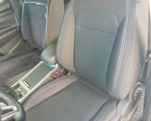 Білий Форд Куга, об'ємом двигуна 1.5 л та пробігом 138 тис. км за 17000 $, фото 8 на Automoto.ua