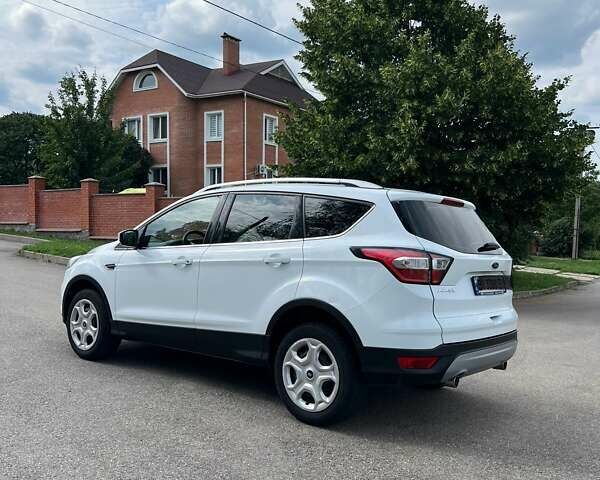 Форд Куга 2018 в Полтаве на Automoto.ua Белый Форд Куга, объемом двигателя 1.5 л и пробегом 64 тыс. км за 16990 $, фото 6 на Automoto.ua