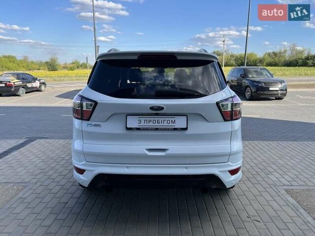 Білий Форд Куга, об'ємом двигуна 2 л та пробігом 223 тис. км за 19300 $, фото 5 на Automoto.ua