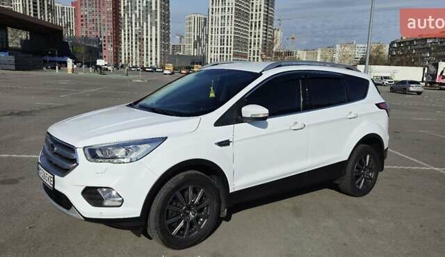 Білий Форд Куга, об'ємом двигуна 2 л та пробігом 180 тис. км за 18500 $, фото 14 на Automoto.ua