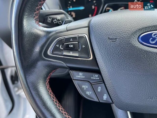 Білий Форд Куга, об'ємом двигуна 2 л та пробігом 223 тис. км за 19300 $, фото 14 на Automoto.ua