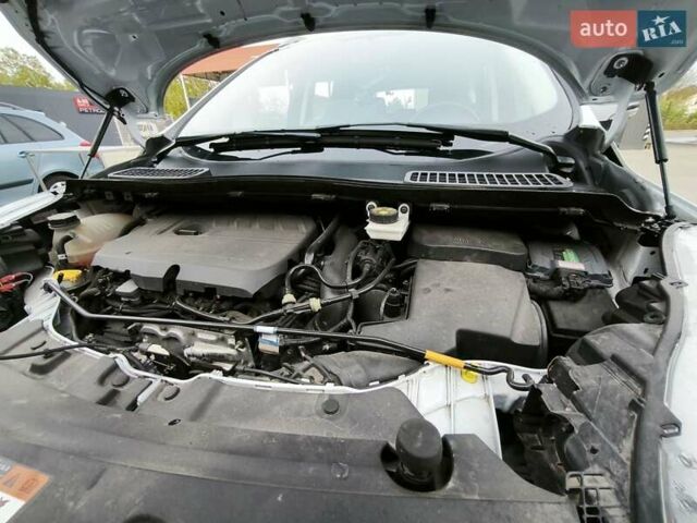 Белый Форд Куга, объемом двигателя 1.5 л и пробегом 180 тыс. км за 14400 $, фото 33 на Automoto.ua