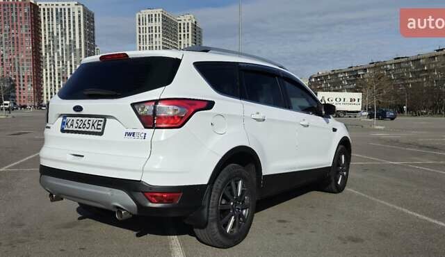 Білий Форд Куга, об'ємом двигуна 2 л та пробігом 180 тис. км за 18500 $, фото 9 на Automoto.ua