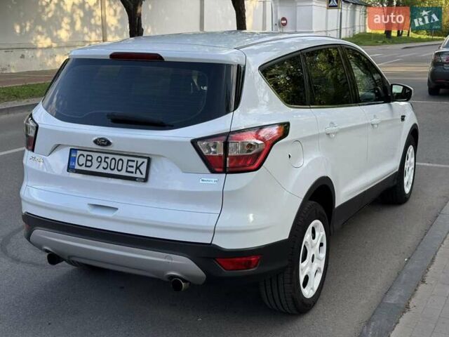 Білий Форд Куга, об'ємом двигуна 1.5 л та пробігом 116 тис. км за 17000 $, фото 18 на Automoto.ua
