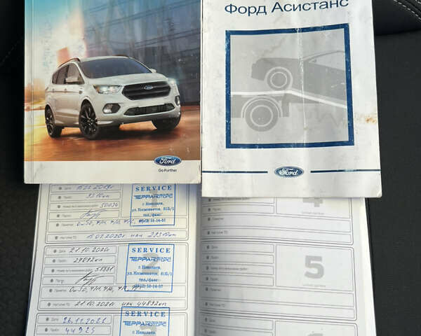 Белый Форд Куга, объемом двигателя 1.5 л и пробегом 92 тыс. км за 17900 $, фото 62 на Automoto.ua