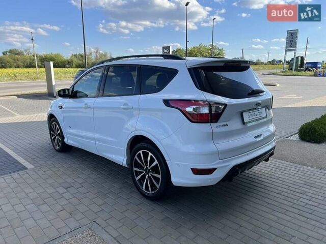 Білий Форд Куга, об'ємом двигуна 2 л та пробігом 223 тис. км за 19300 $, фото 4 на Automoto.ua