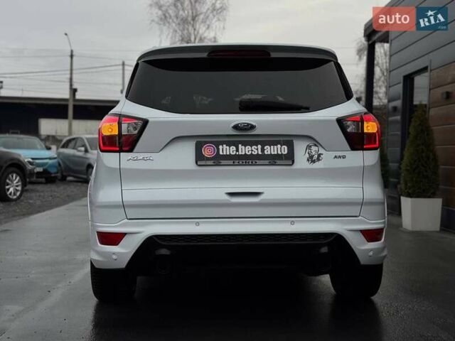 Белый Форд Куга, объемом двигателя 2 л и пробегом 184 тыс. км за 18700 $, фото 18 на Automoto.ua