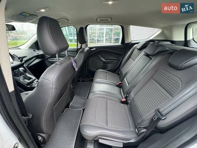 Белый Форд Куга, объемом двигателя 1.5 л и пробегом 91 тыс. км за 17500 $, фото 51 на Automoto.ua