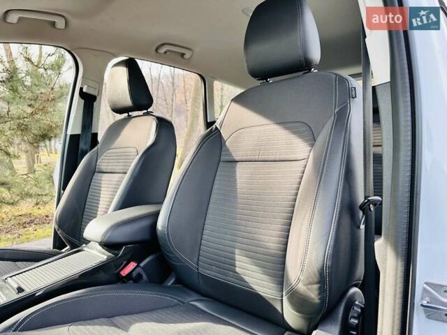 Білий Форд Куга, об'ємом двигуна 2 л та пробігом 140 тис. км за 18500 $, фото 48 на Automoto.ua