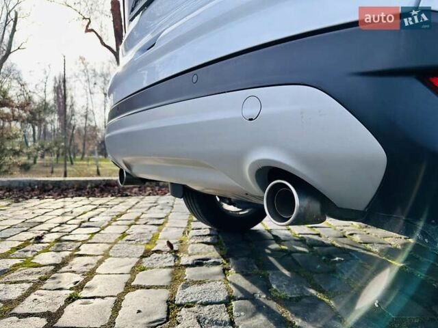 Білий Форд Куга, об'ємом двигуна 2 л та пробігом 140 тис. км за 18500 $, фото 32 на Automoto.ua