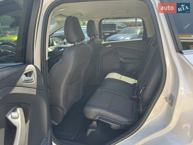 Белый Форд Куга, объемом двигателя 2 л и пробегом 104 тыс. км за 22990 $, фото 11 на Automoto.ua