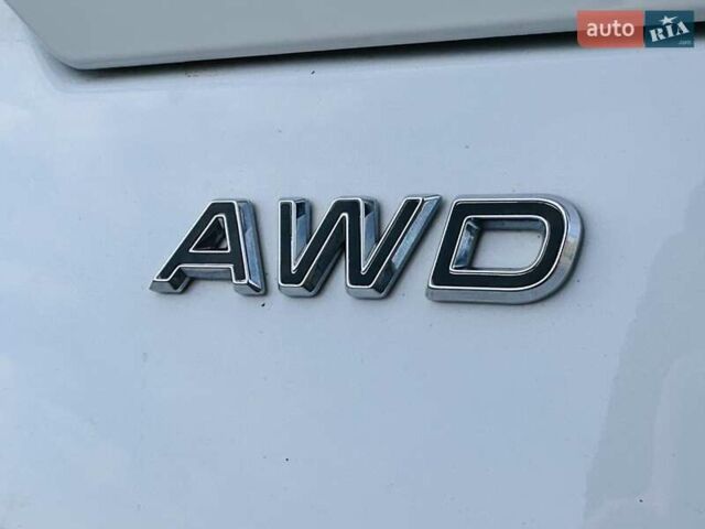 Білий Форд Куга, об'ємом двигуна 2 л та пробігом 140 тис. км за 18500 $, фото 30 на Automoto.ua