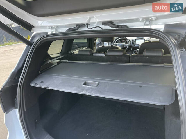 Білий Форд Куга, об'ємом двигуна 2 л та пробігом 248 тис. км за 17500 $, фото 24 на Automoto.ua