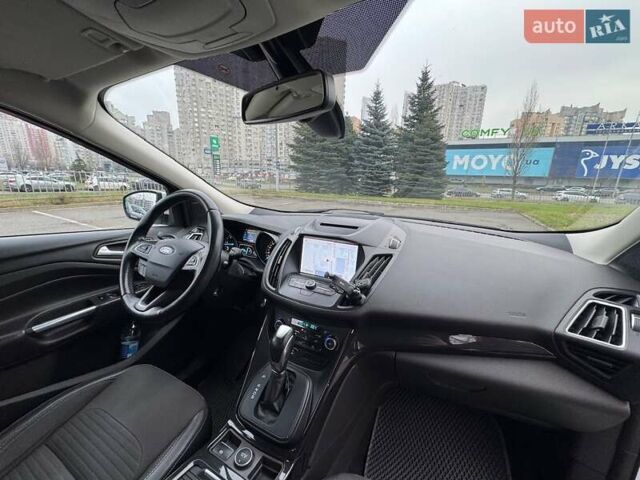 Белый Форд Куга, объемом двигателя 1.5 л и пробегом 91 тыс. км за 17500 $, фото 63 на Automoto.ua