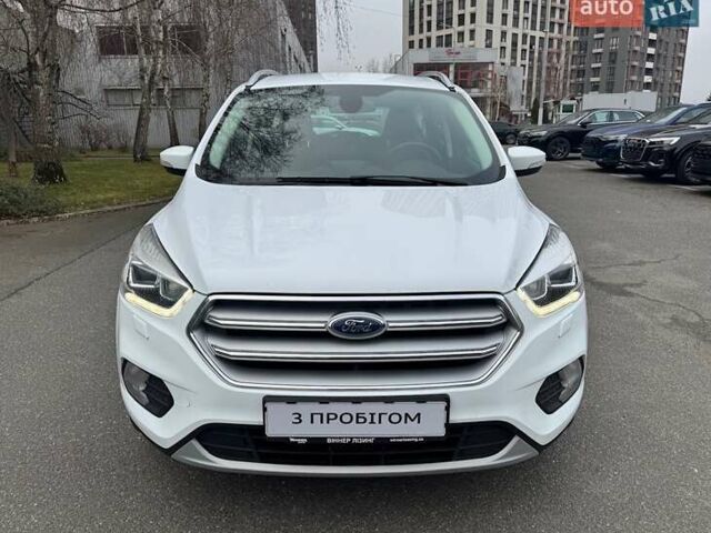 Белый Форд Куга, объемом двигателя 1.5 л и пробегом 91 тыс. км за 17500 $, фото 2 на Automoto.ua