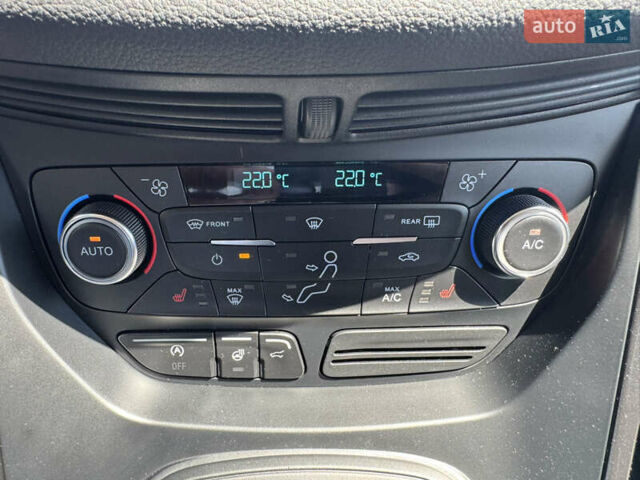 Белый Форд Куга, объемом двигателя 2 л и пробегом 104 тыс. км за 22990 $, фото 17 на Automoto.ua