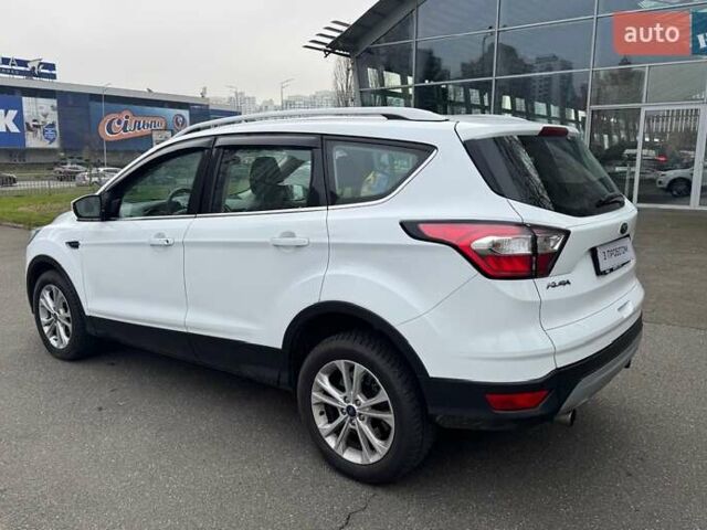 Белый Форд Куга, объемом двигателя 1.5 л и пробегом 91 тыс. км за 17500 $, фото 67 на Automoto.ua