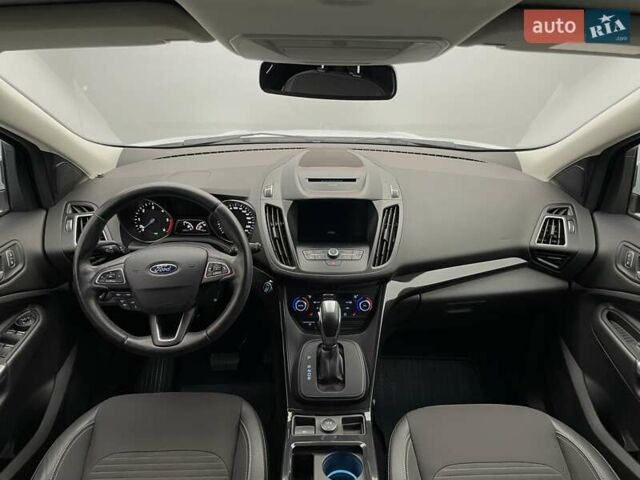 Білий Форд Куга, об'ємом двигуна 2 л та пробігом 45 тис. км за 23104 $, фото 15 на Automoto.ua