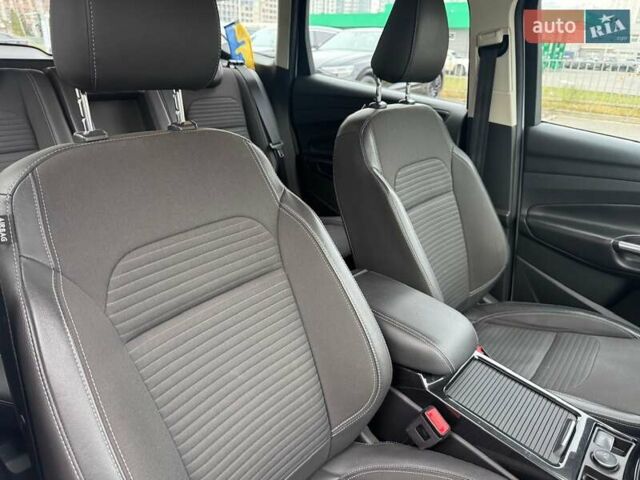 Белый Форд Куга, объемом двигателя 1.5 л и пробегом 91 тыс. км за 17500 $, фото 60 на Automoto.ua