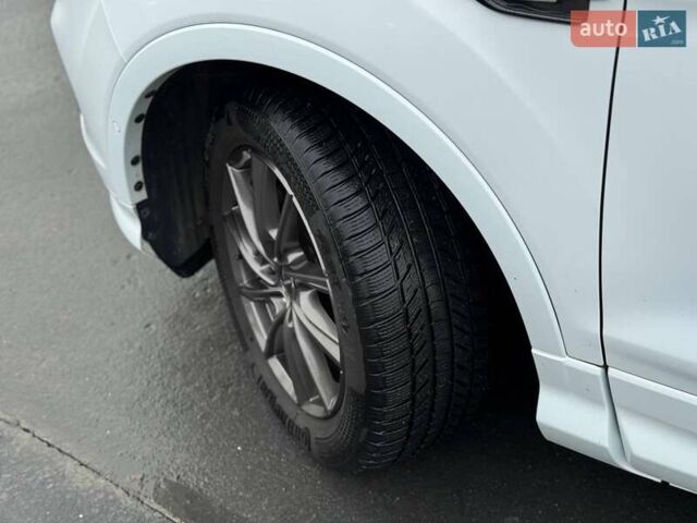 Белый Форд Куга, объемом двигателя 2 л и пробегом 184 тыс. км за 18700 $, фото 13 на Automoto.ua
