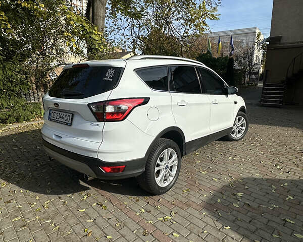 Белый Форд Куга, объемом двигателя 1.5 л и пробегом 88 тыс. км за 18000 $, фото 4 на Automoto.ua