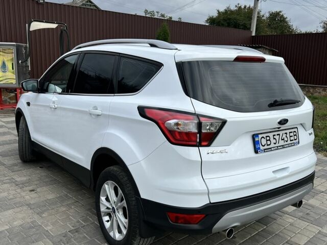 Білий Форд Куга, об'ємом двигуна 1.5 л та пробігом 20 тис. км за 22000 $, фото 4 на Automoto.ua