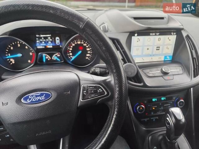 Білий Форд Куга, об'ємом двигуна 2 л та пробігом 96 тис. км за 20000 $, фото 6 на Automoto.ua