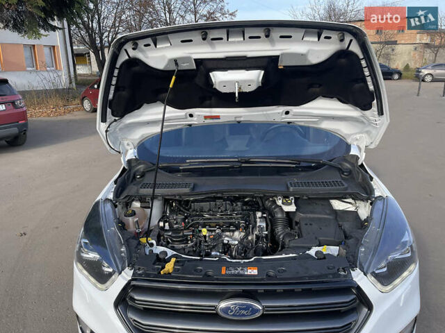 Білий Форд Куга, об'ємом двигуна 2 л та пробігом 248 тис. км за 17500 $, фото 32 на Automoto.ua