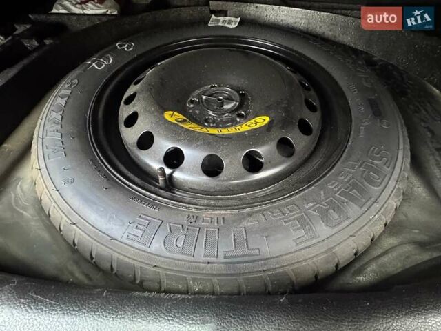 Белый Форд Куга, объемом двигателя 1.5 л и пробегом 91 тыс. км за 17500 $, фото 15 на Automoto.ua