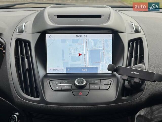 Белый Форд Куга, объемом двигателя 1.5 л и пробегом 91 тыс. км за 17500 $, фото 36 на Automoto.ua