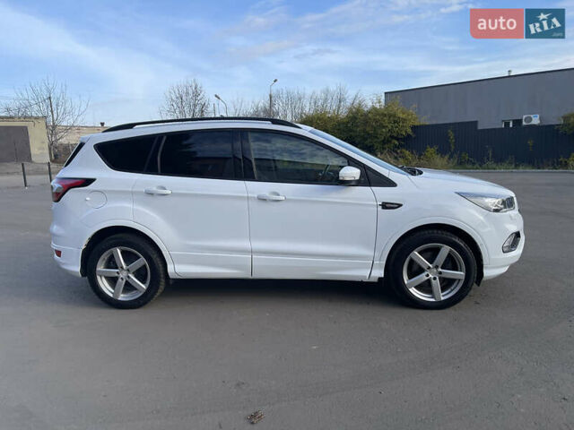 Білий Форд Куга, об'ємом двигуна 2 л та пробігом 248 тис. км за 17500 $, фото 5 на Automoto.ua