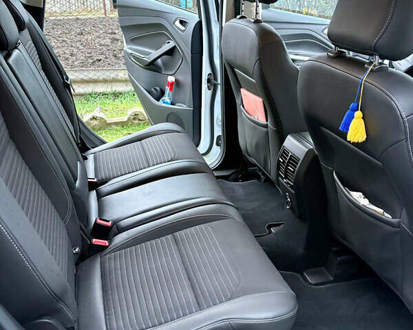 Белый Форд Куга, объемом двигателя 1.5 л и пробегом 128 тыс. км за 16500 $, фото 9 на Automoto.ua