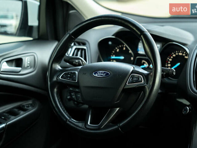 Білий Форд Куга, об'ємом двигуна 1.5 л та пробігом 88 тис. км за 18900 $, фото 16 на Automoto.ua