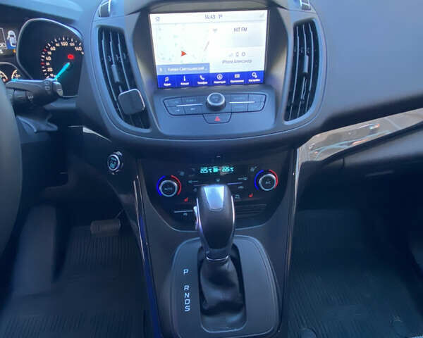 Форд Куга 2019 в Киеве на Automoto.ua Белый Форд Куга, объемом двигателя 1.5 л и пробегом 90 тыс. км за 20000 $, фото 4 на Automoto.ua