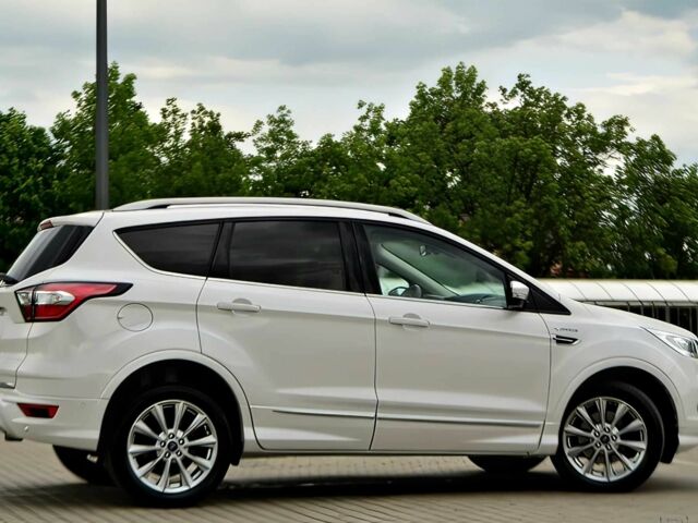 Білий Форд Куга, об'ємом двигуна 2 л та пробігом 65 тис. км за 12000 $, фото 4 на Automoto.ua