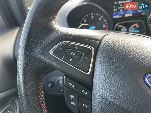 Білий Форд Куга, об'ємом двигуна 2 л та пробігом 248 тис. км за 17500 $, фото 46 на Automoto.ua