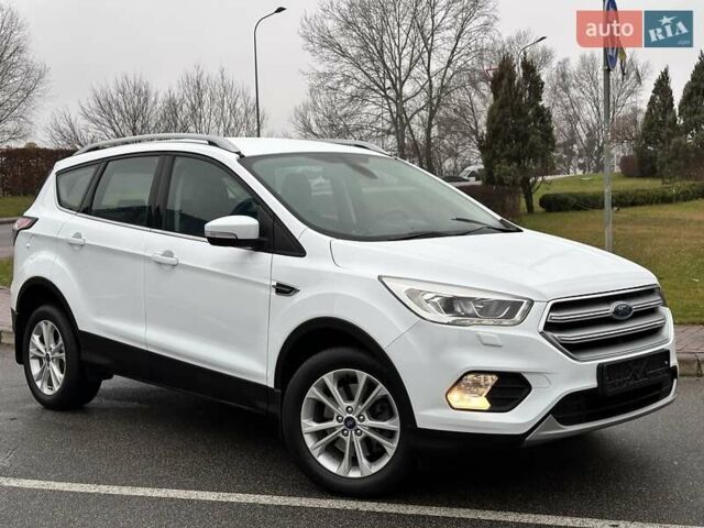 Белый Форд Куга, объемом двигателя 2 л и пробегом 70 тыс. км за 20500 $, фото 14 на Automoto.ua