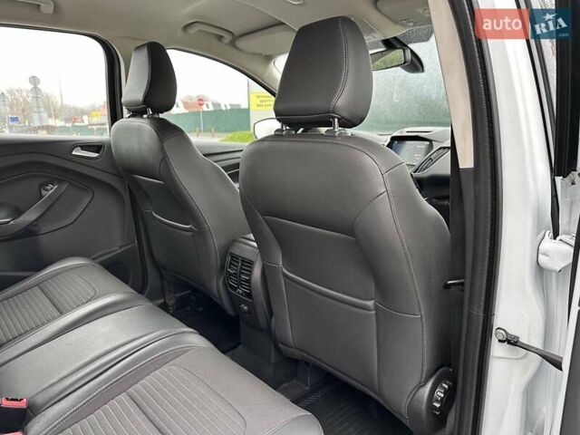 Белый Форд Куга, объемом двигателя 2 л и пробегом 70 тыс. км за 20500 $, фото 38 на Automoto.ua