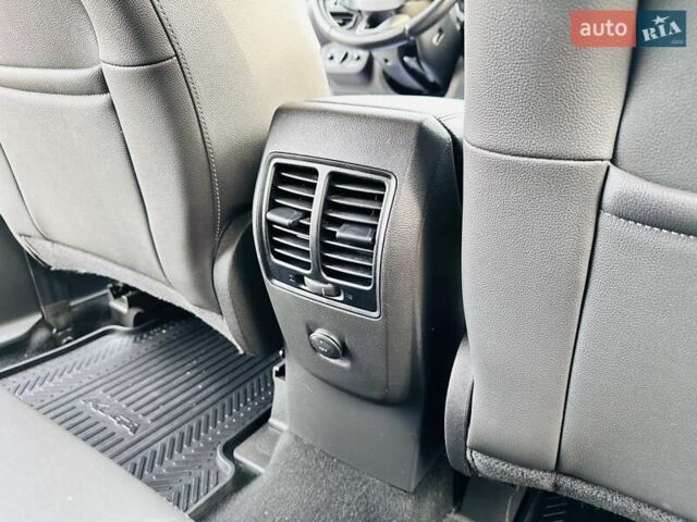 Білий Форд Куга, об'ємом двигуна 2 л та пробігом 140 тис. км за 18500 $, фото 66 на Automoto.ua