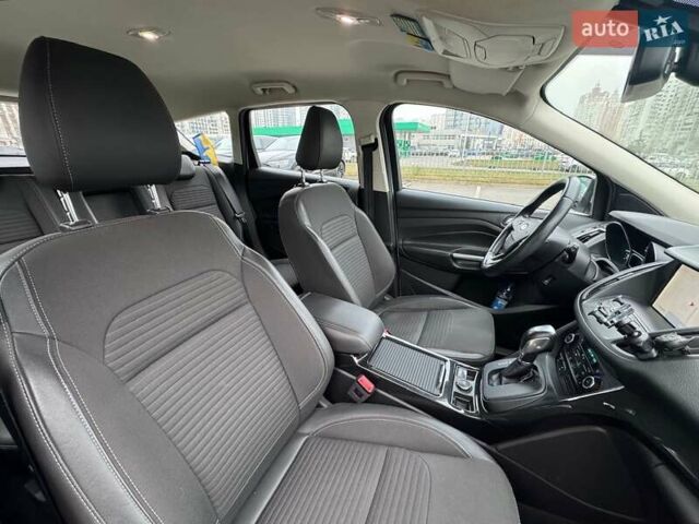 Белый Форд Куга, объемом двигателя 1.5 л и пробегом 91 тыс. км за 17500 $, фото 62 на Automoto.ua