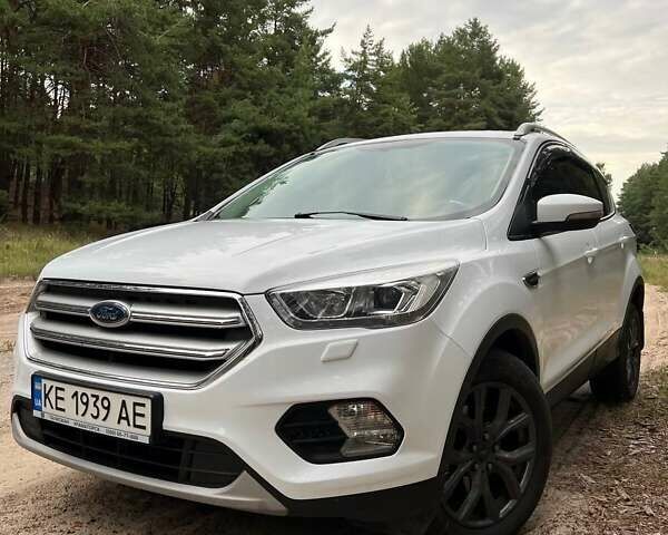 Форд Куга 2019 в Киеве на Automoto.ua Белый Форд Куга, объемом двигателя 1.5 л и пробегом 114 тыс. км за 18100 $, фото 11 на Automoto.ua