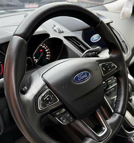 Білий Форд Куга, об'ємом двигуна 2 л та пробігом 187 тис. км за 16963 $, фото 19 на Automoto.ua